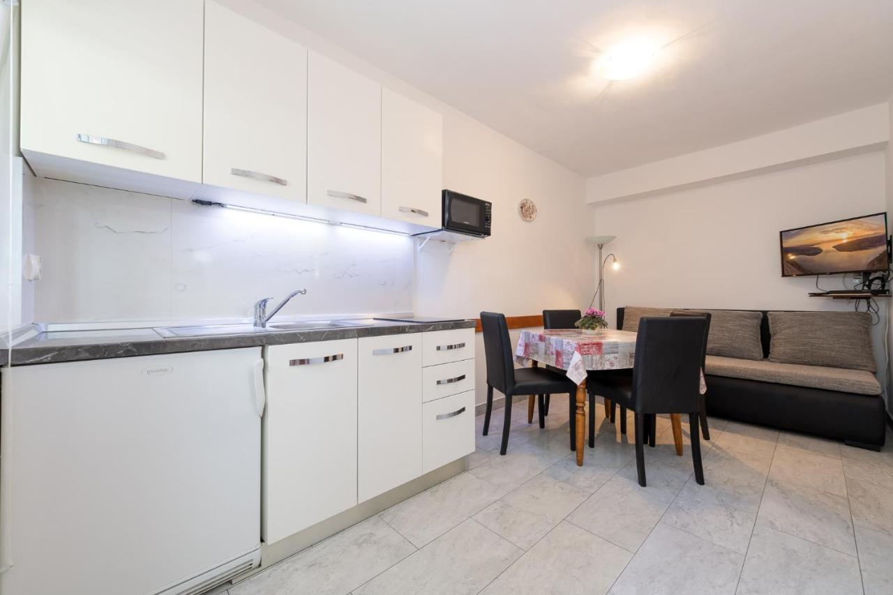 Apartments Melita ツリクヴェニツァ エクステリア 写真